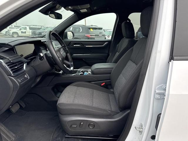 Photo of 2025 White GMC Acadia