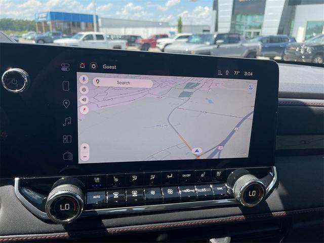 Photo of 2025 Summit White Chevrolet Colorado