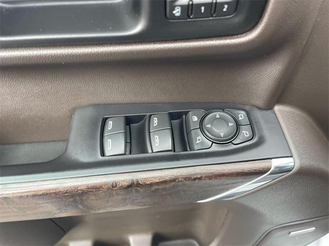 Photo of 2020 White Frost Tricoat GMC Sierra 1500