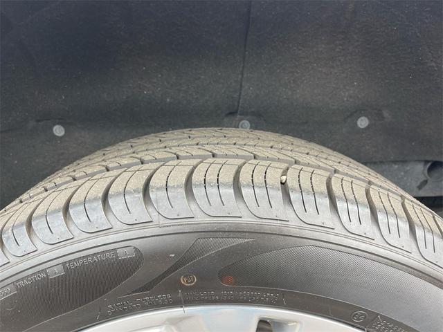 Photo of 2020 White Frost Tricoat GMC Sierra 1500