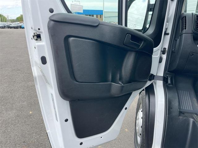 Photo of 2023 Bright White Clearcoat RAM ProMaster 2500