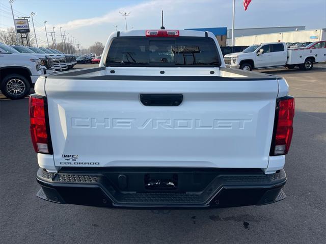 Photo of 2023 Summit White Chevrolet Colorado
