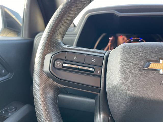 Photo of 2023 Summit White Chevrolet Colorado