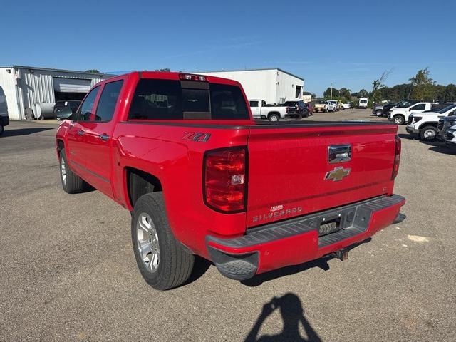 Photo of 2018 Red Chevrolet Silverado 1500
