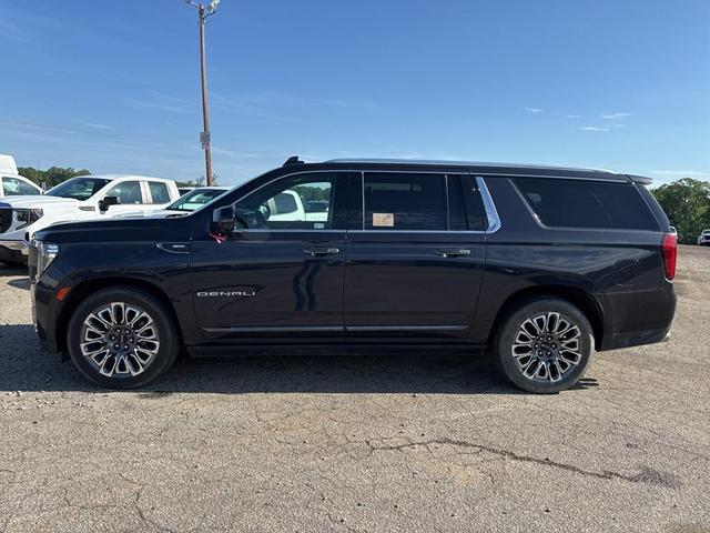 Photo of 2023 Gray GMC Yukon XL