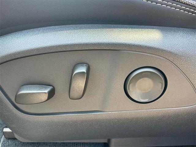 Photo of 2025 Onyx Black GMC Sierra EV