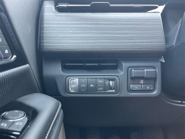 Photo of 2025 Onyx Black GMC Sierra EV