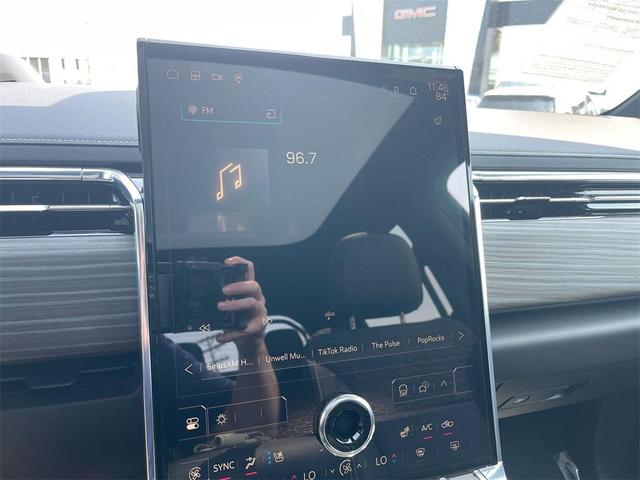 Photo of 2025 Onyx Black GMC Sierra EV