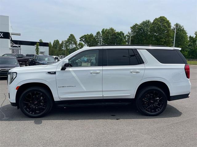 Photo of 2022 White GMC Yukon