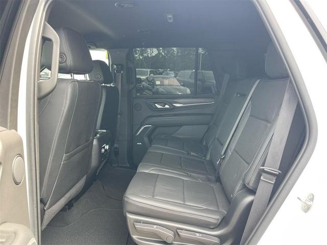 Photo of 2022 White GMC Yukon