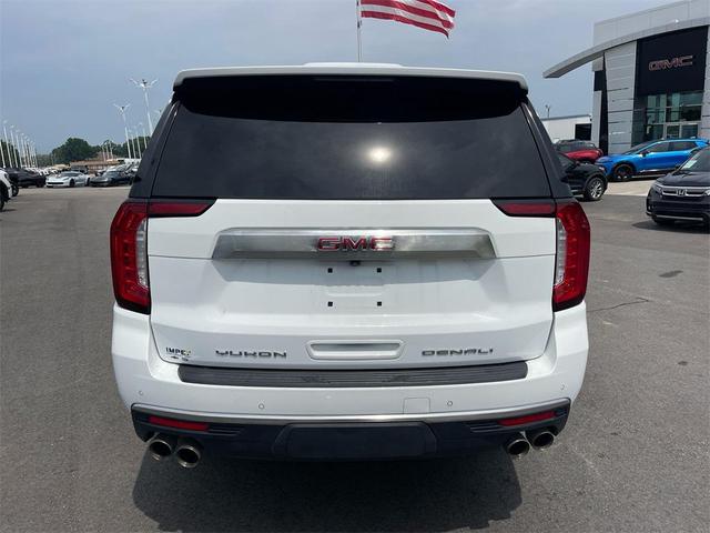 Photo of 2022 White GMC Yukon