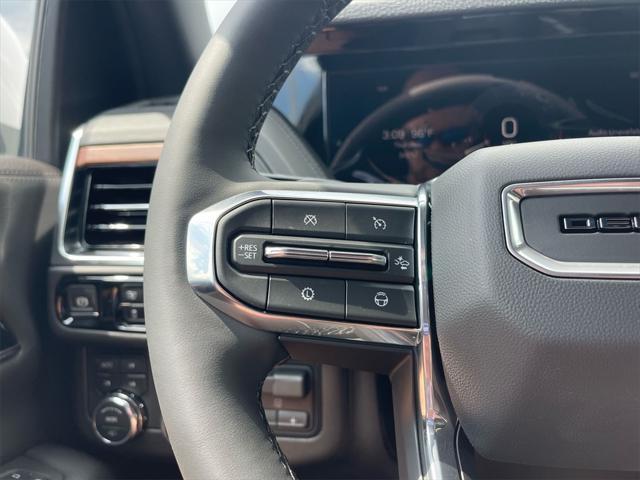 Photo of 2025 White GMC Yukon