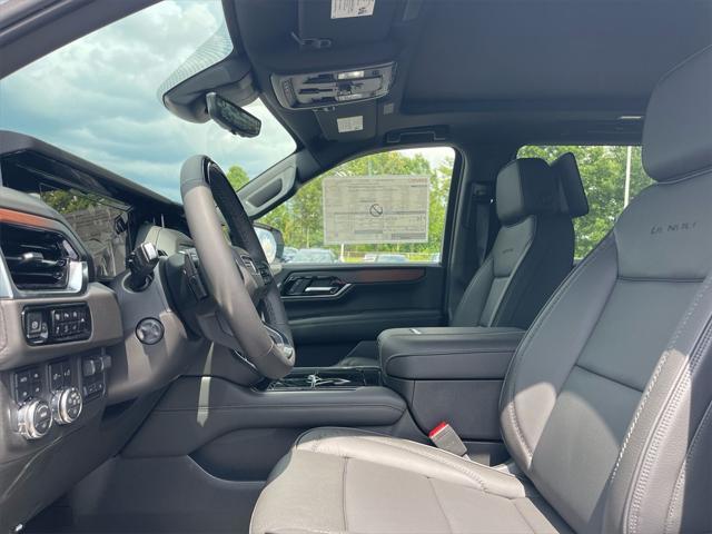 Photo of 2025 White GMC Yukon