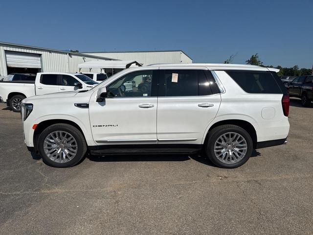 Photo of 2023 White Frost Tricoat GMC Yukon