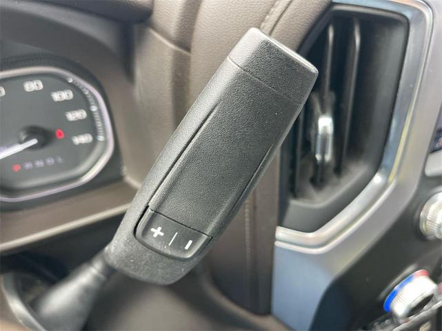 Photo of 2019 White GMC Sierra 1500