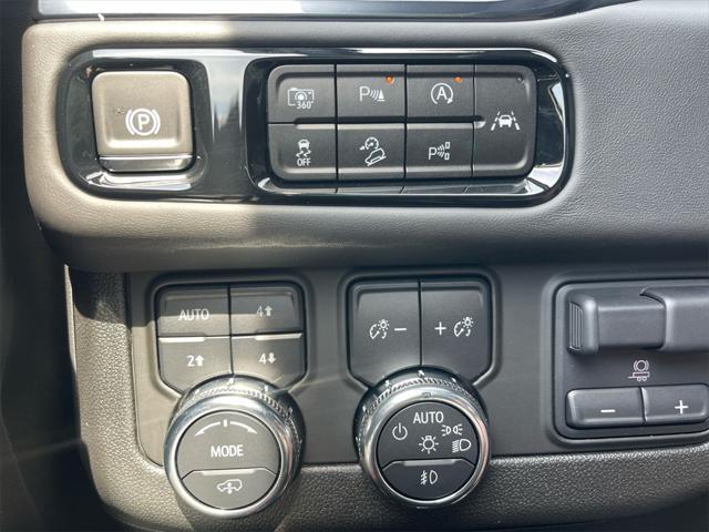 Photo of 2025 Gray GMC Yukon XL