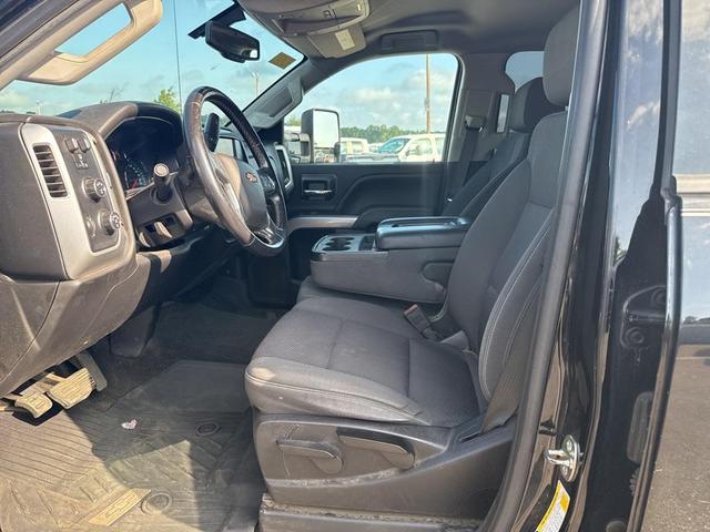 Photo of 2019 Black Chevrolet Silverado 2500