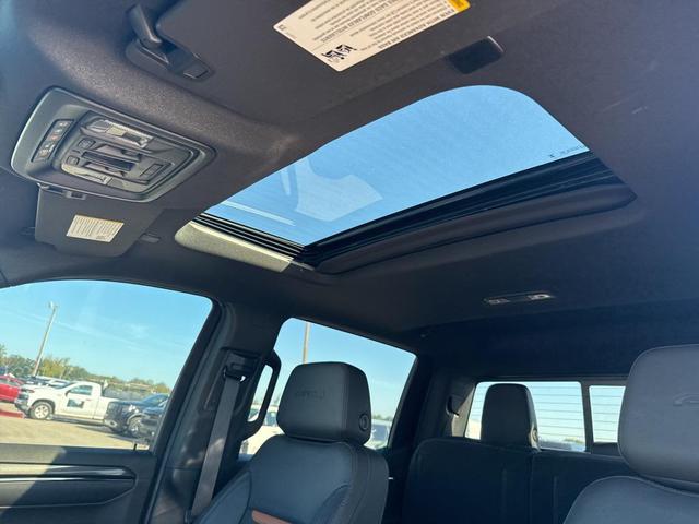 Photo of 2024 Onyx Black GMC Sierra 1500