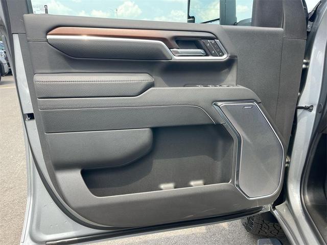 Photo of 2025 Gray GMC Sierra 2500