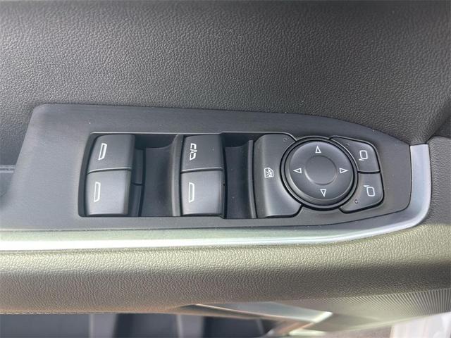 Photo of 2022 Summit White Chevrolet Silverado 1500