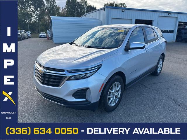 Photo of 2022 Silver Ice Metallic Chevrolet Equinox