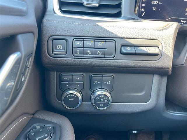 Photo of 2024 Onyx Black GMC Yukon