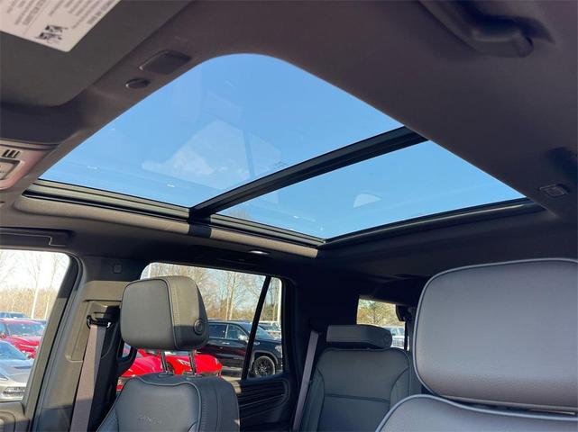Photo of 2024 Onyx Black GMC Yukon