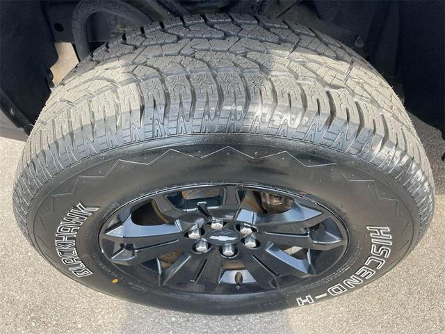 Photo of 2020 Black Chevrolet Colorado