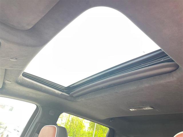Photo of 2024 White Frost Tricoat GMC Sierra 1500