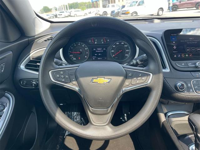 Photo of 2024 Summit White Chevrolet Malibu