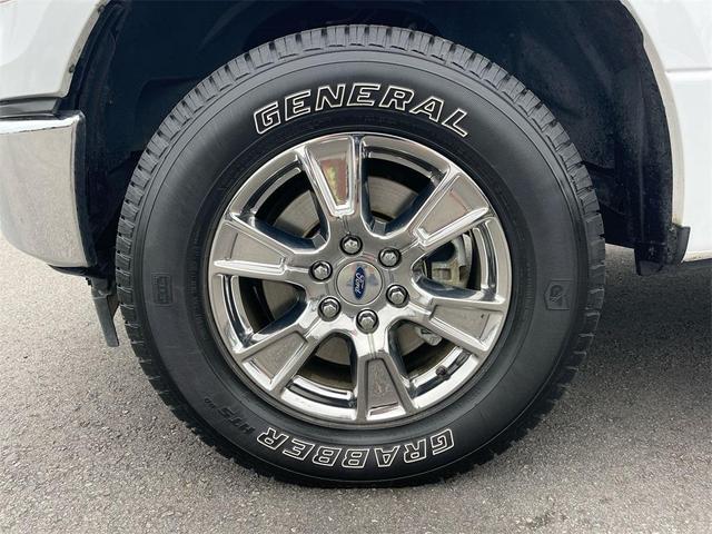 Photo of 2017 Oxford White Ford F-150