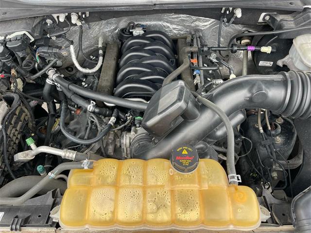 Photo of 2017 Oxford White Ford F-150