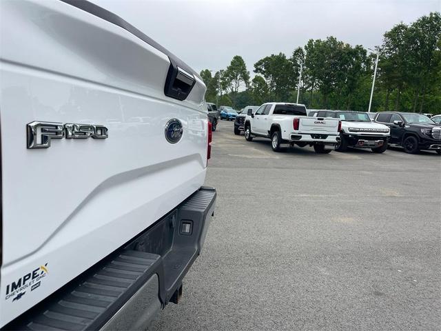 Photo of 2017 Oxford White Ford F-150