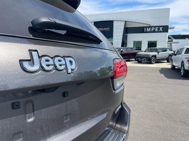 Photo of 2020  Jeep Grand Cherokee