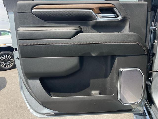 Photo of 2024 Sterling Gray Metallic Chevrolet Silverado 2500
