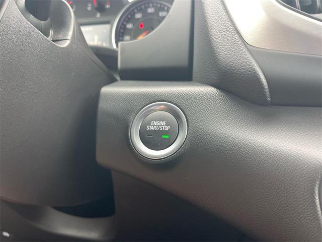 Photo of 2024 Summit White GMC Terrain