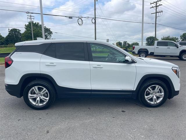 Photo of 2024 Summit White GMC Terrain