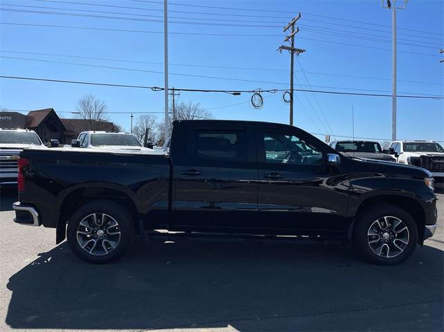 Photo of 2024 Black Chevrolet Silverado 1500