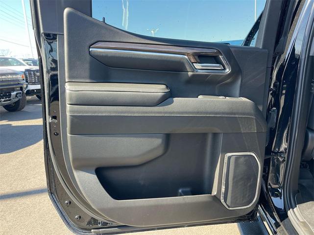 Photo of 2024 Black Chevrolet Silverado 1500