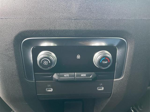 Photo of 2024 Gray GMC Yukon XL