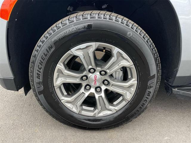 Photo of 2024 Gray GMC Yukon XL