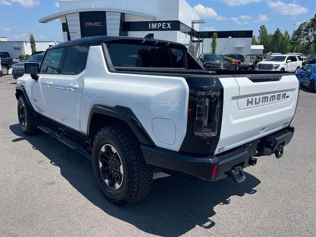 Photo of 2023 Interstellar White GMC HUMMER EV Pickup