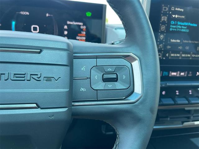 Photo of 2023 Interstellar White GMC HUMMER EV Pickup