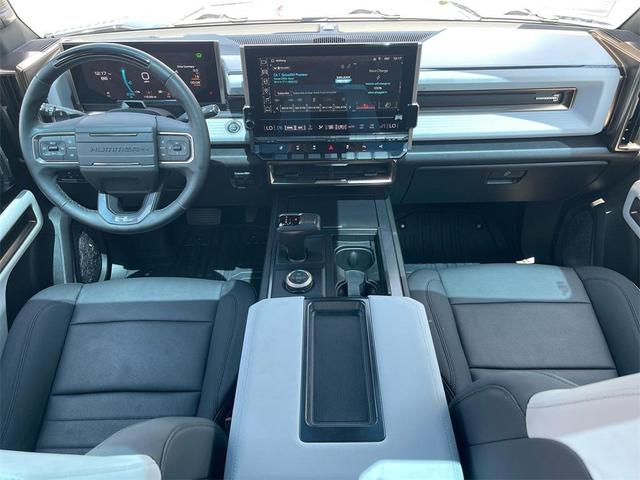 Photo of 2023 Interstellar White GMC HUMMER EV Pickup