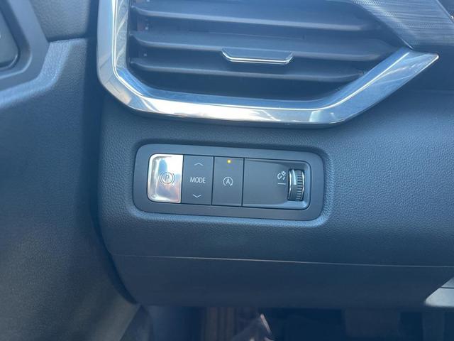 Photo of 2025 White GMC Acadia