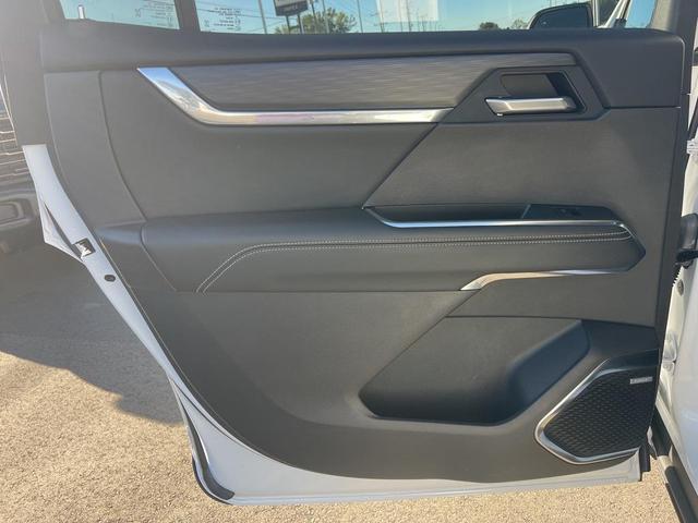 Photo of 2025 White GMC Acadia