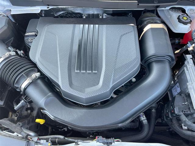 Photo of 2025 Summit White GMC Acadia
