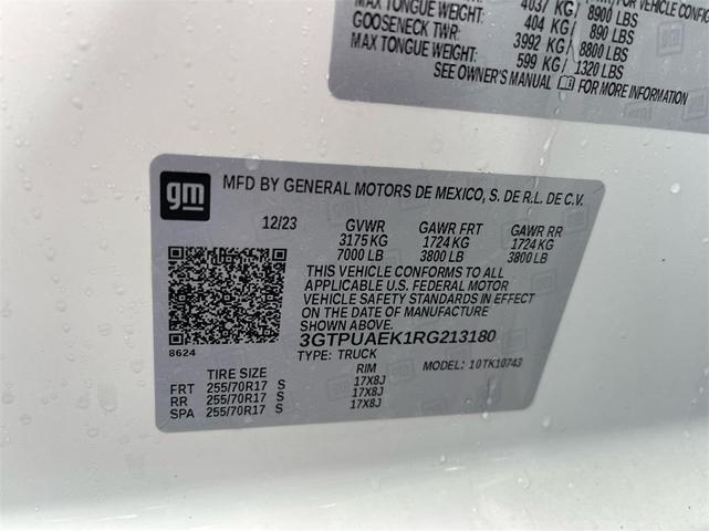 Photo of 2024 Summit White GMC Sierra 1500