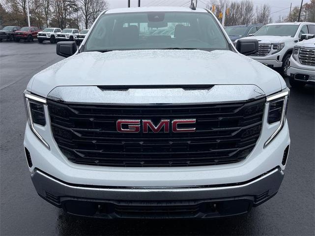 Photo of 2024 Summit White GMC Sierra 1500