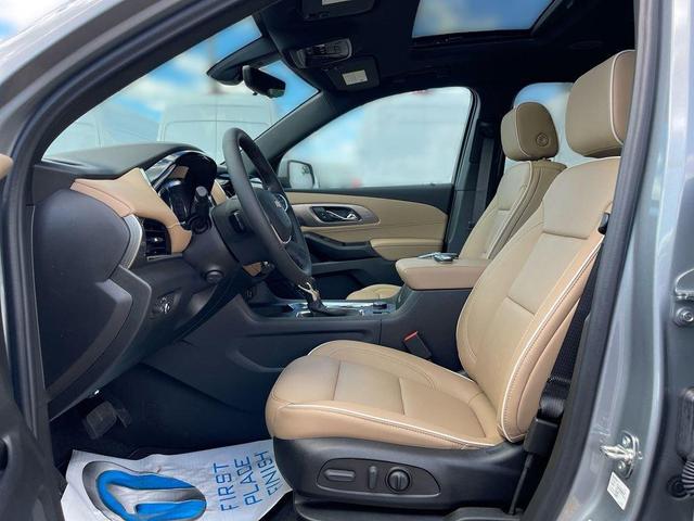 Photo of 2023 Sterling Gray Metallic Chevrolet Traverse
